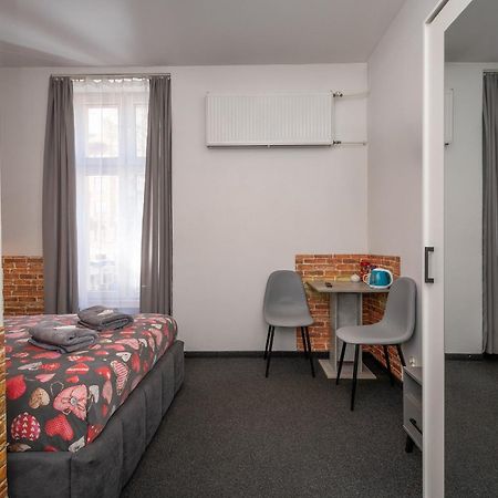 70S Hostel Краків Екстер'єр фото